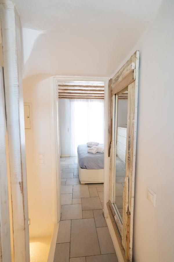 Blue, White And Grey Suites Ornos  Ngoại thất bức ảnh