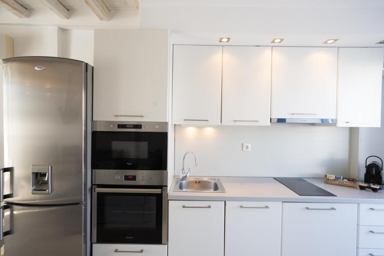 Blue, White And Grey Suites Ornos  Ngoại thất bức ảnh