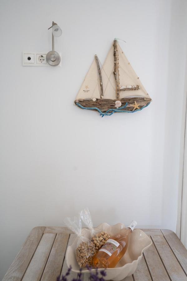Blue, White And Grey Suites Ornos  Ngoại thất bức ảnh