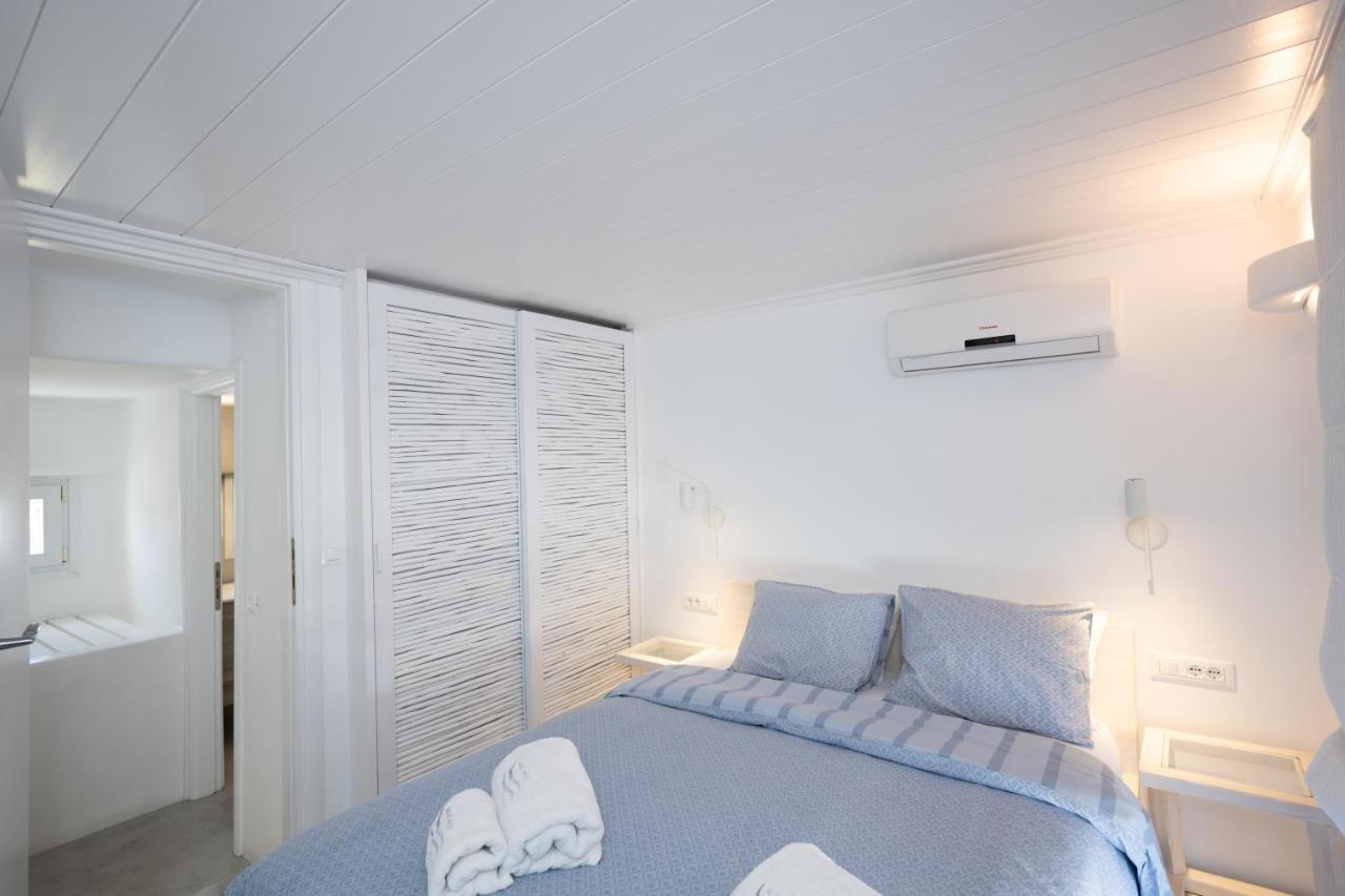 Blue, White And Grey Suites Ornos  Ngoại thất bức ảnh
