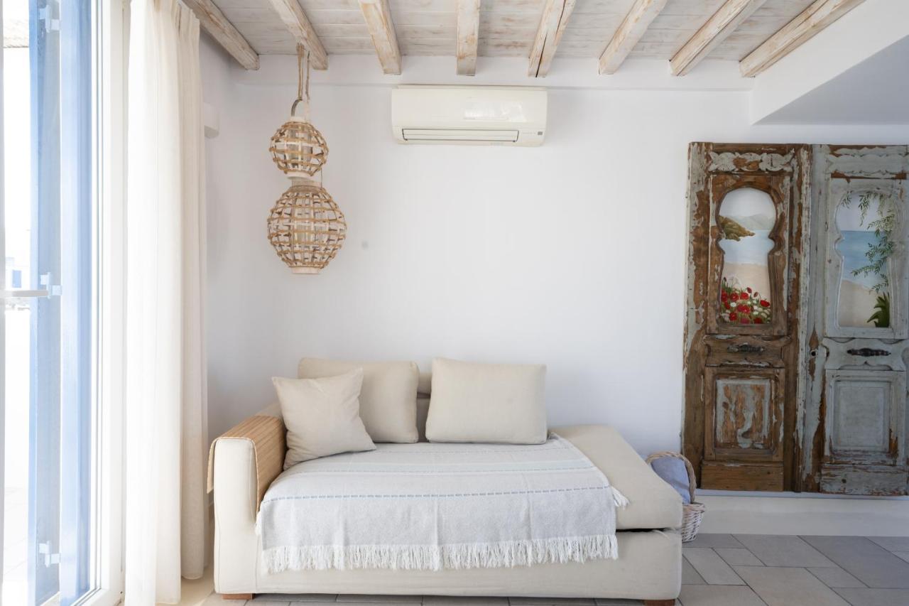 Blue, White And Grey Suites Ornos  Ngoại thất bức ảnh