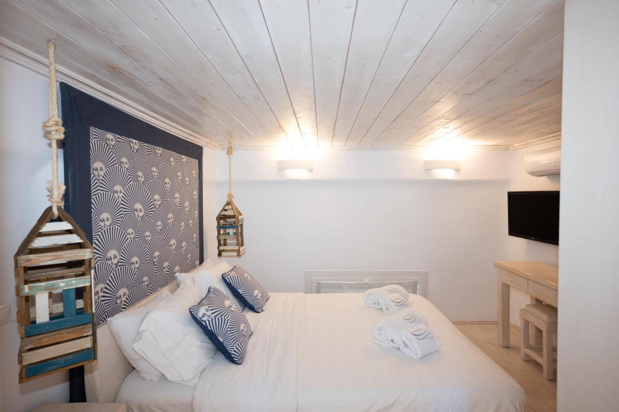 Blue, White And Grey Suites Ornos  Ngoại thất bức ảnh